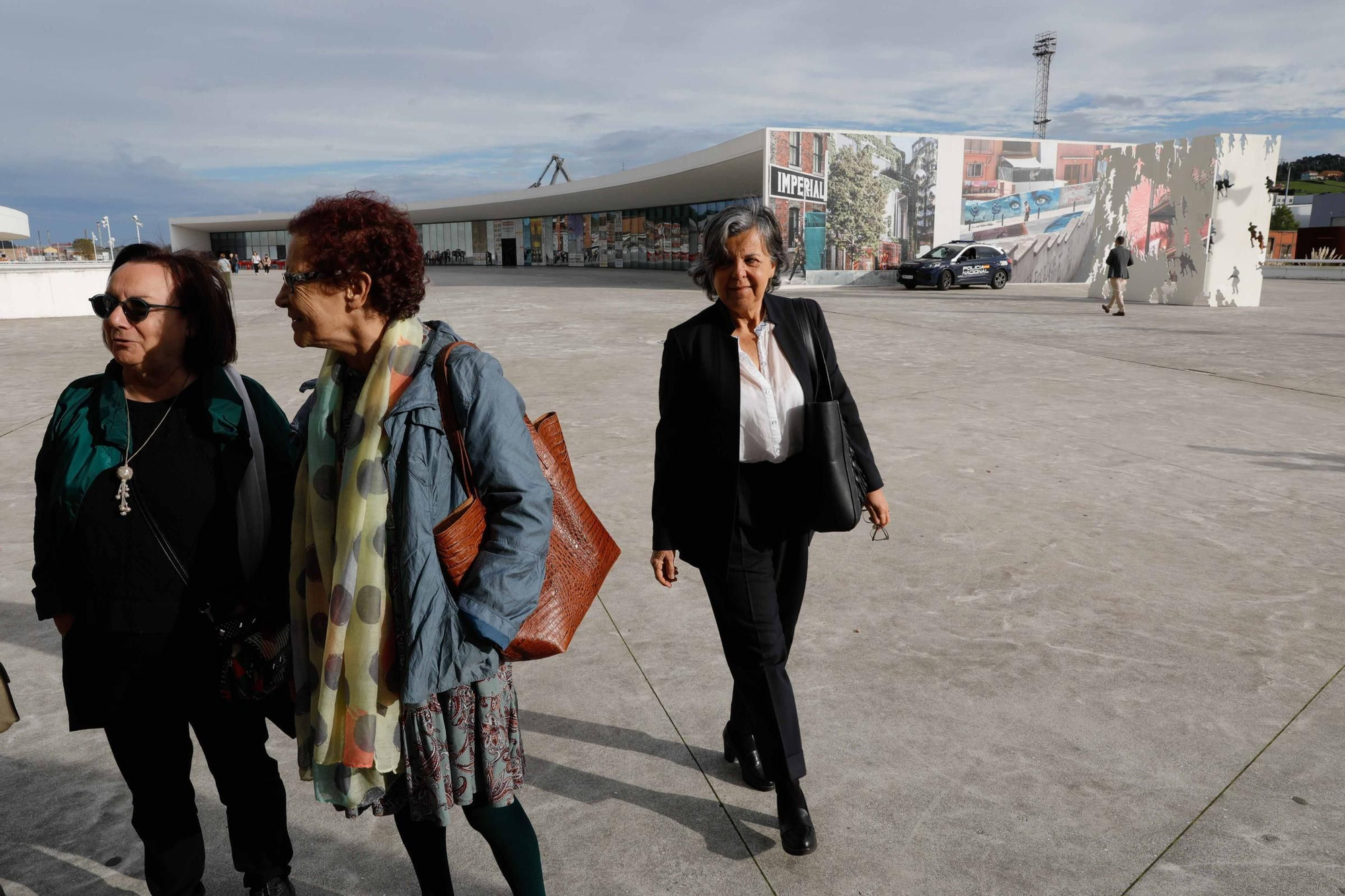 La Federación de Asociaciones de Mujeres Rurales celebra su 20º aniversario en el Centro Niemeyer.