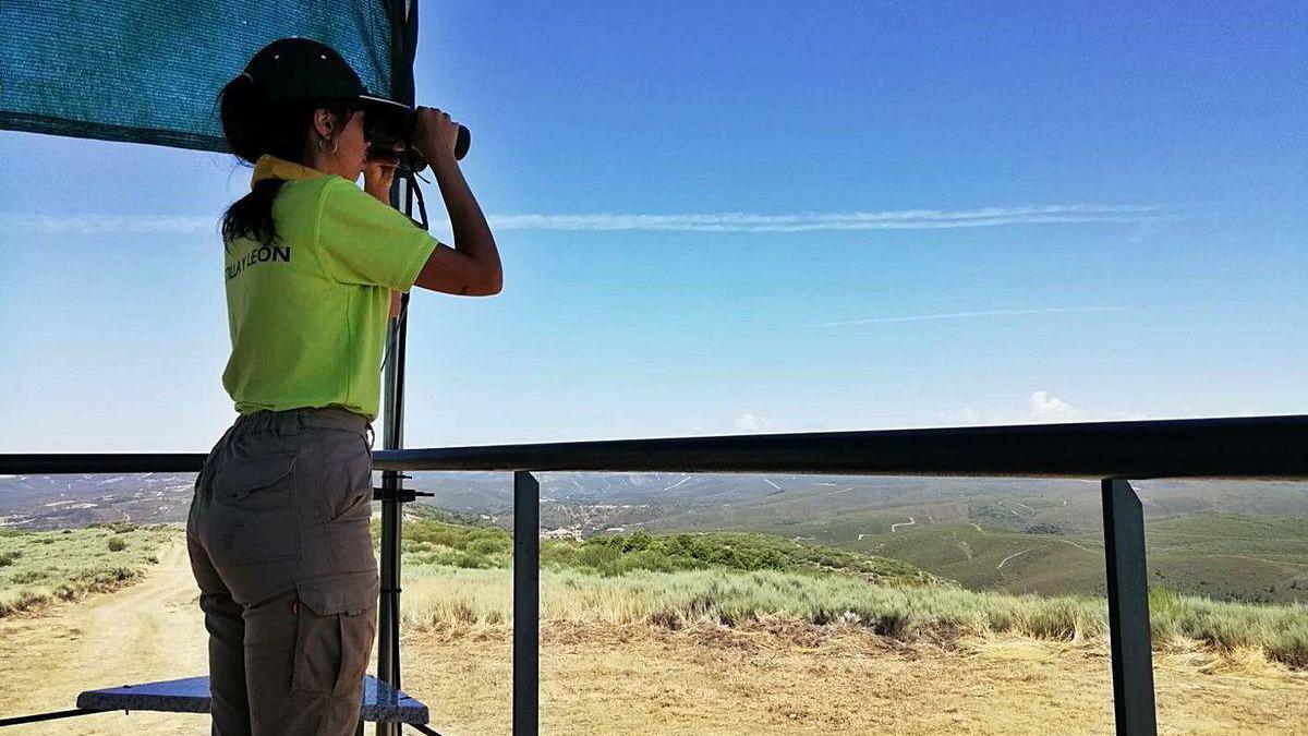 Puesto de vigilancia en Figueruela de Arriba, llamado &quot;de Mahíde&quot;, el único atendido por mujeres.