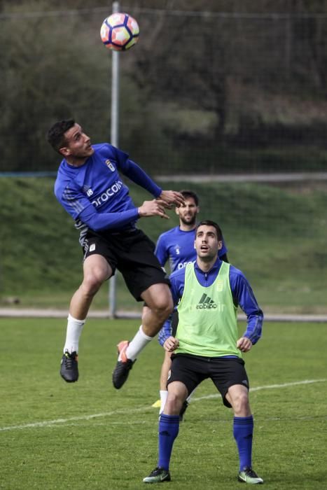 Entrenamiento del Real Oviedo en El Requexón