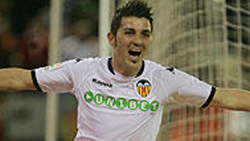 David Villa celebrando un gol en Mestalla.