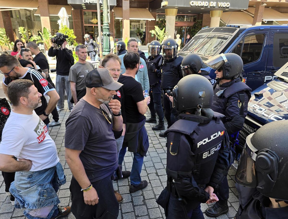 Los trabajadores del metal de Pontevedra inician sus movilizaciones por el nuevo convenio: primera huelga Los trabajadores del metal de Pontevedra inician sus movilizaciones por el nuevo convenio: primera huelga