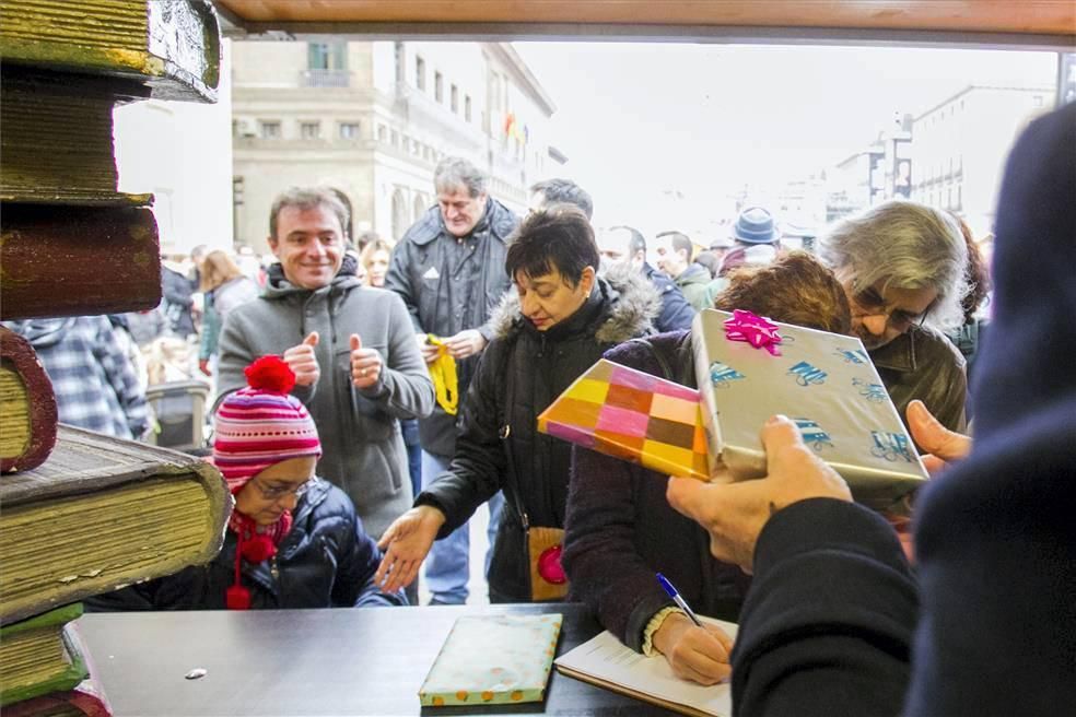 El amigo invisible literario en Zaragoza