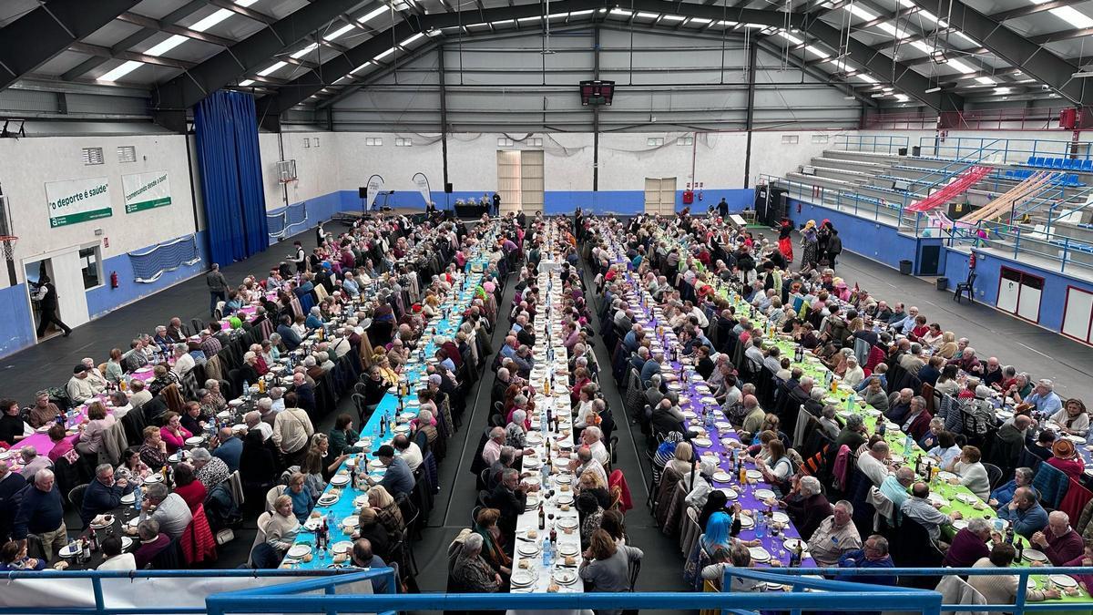 Una celebración, en este caso gastronómica, en el pabellón deBertamiráns