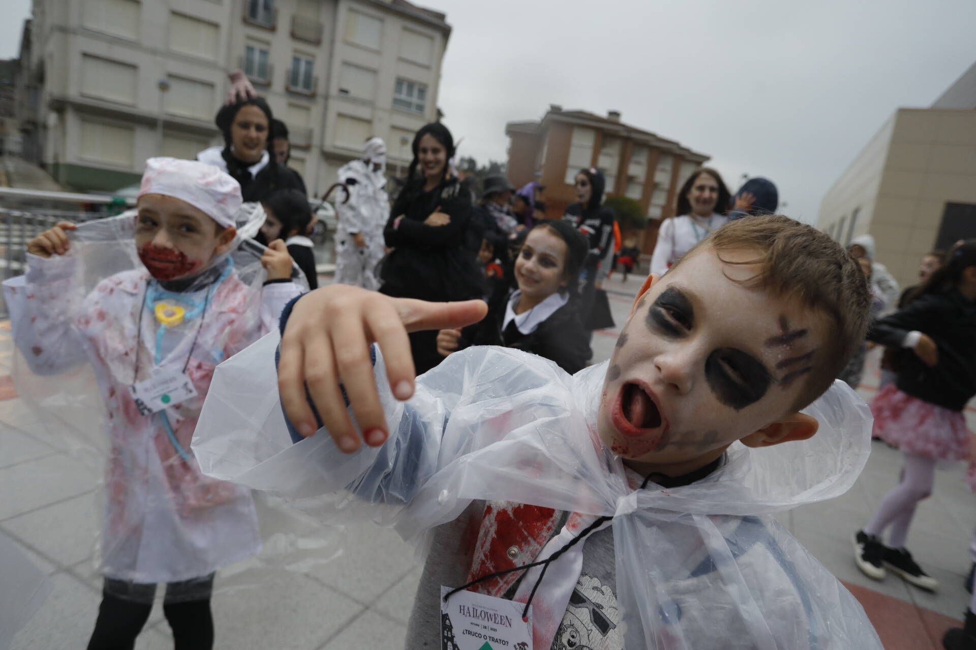 EN IMÁGENES: El pueblo que se disfraza entero por Halloween