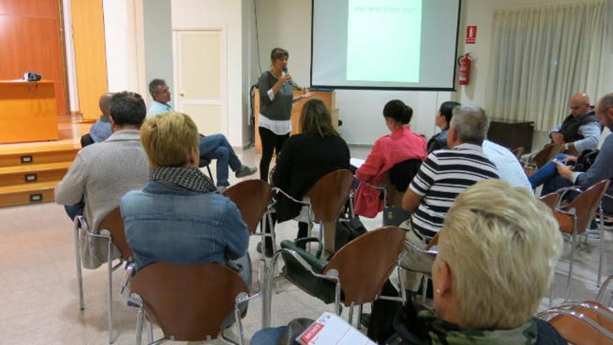 Las organizaciones vecinales conocen los presupuestos de 2017