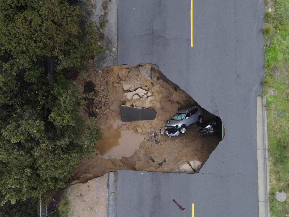 El diluvio en California causa al menos 14 muertos y obliga a evacuar a miles de personas