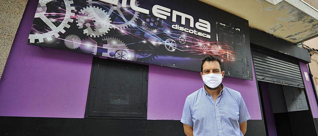 Alberto &#039;Soldecasa&#039;, ayer, en la discoteca que inaugura nueva etapa mañana.