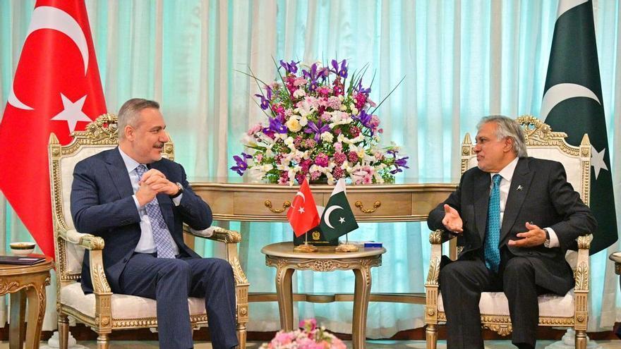 Canales abiertos y una mediación casi imposible: así ha conseguido Pakistán sentar a EEUU e Irán a la mesa de negociaciones