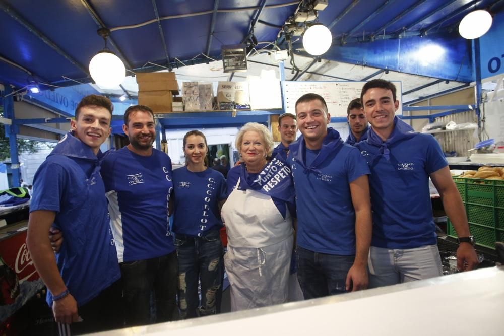 Ambiente en las fiestas de San Mateo en Oviedo