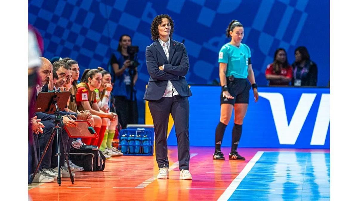 Clàudia Pons, durant el partit contra Tailàndia