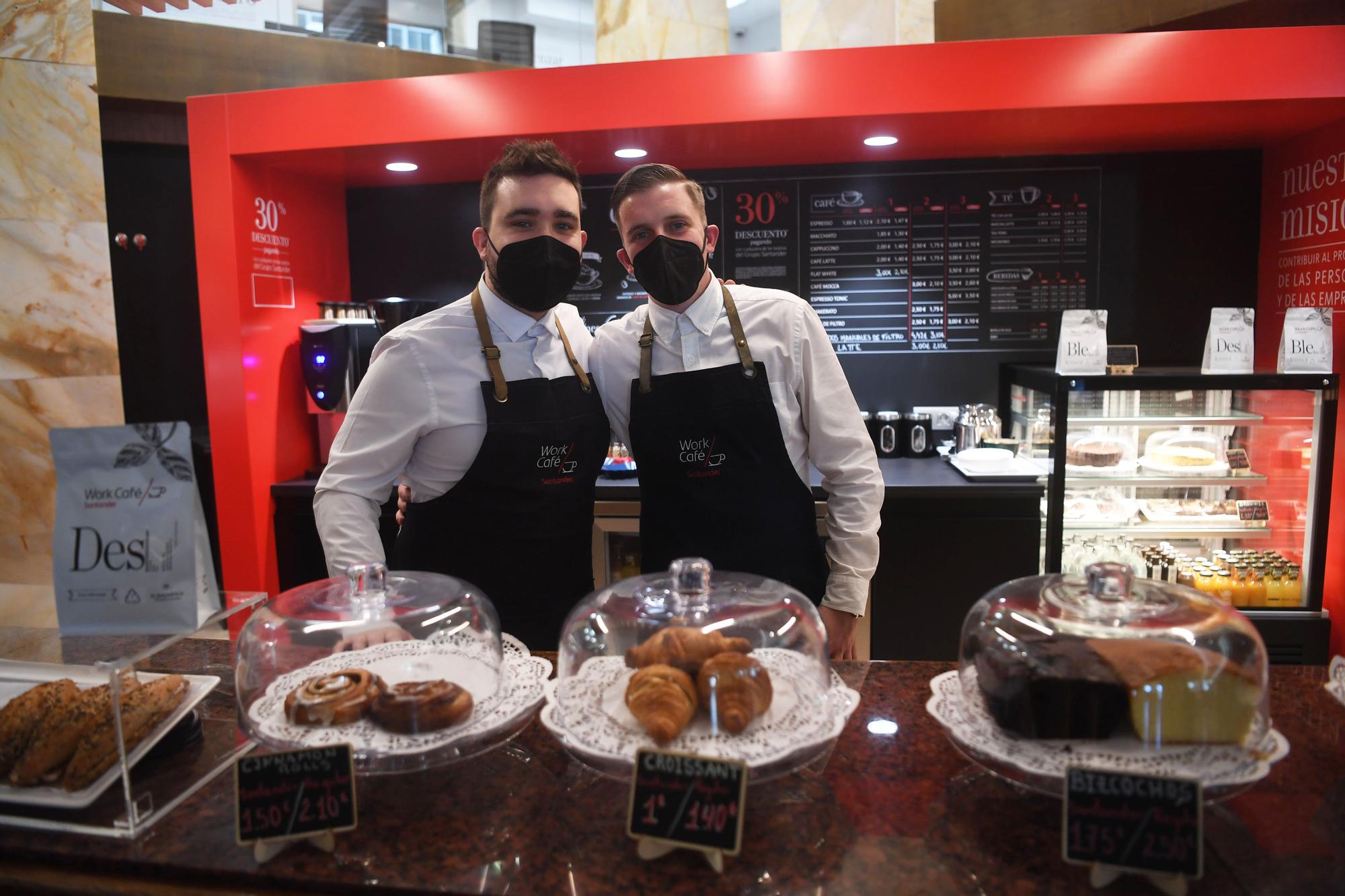 Abre en el antiguo edificio del Banco Pastor Work Café A Coruña, un nuevo modelo de oficina bancaria