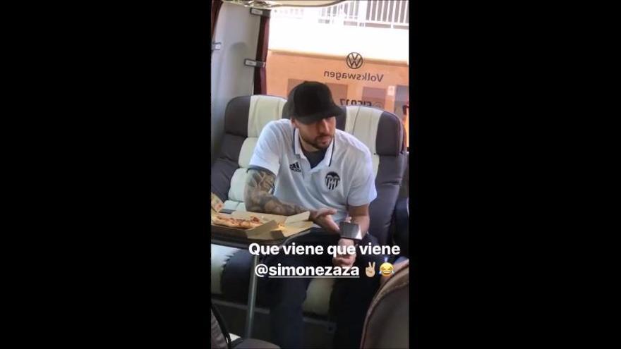 Simone Zaza 'amenaza' a Gayà