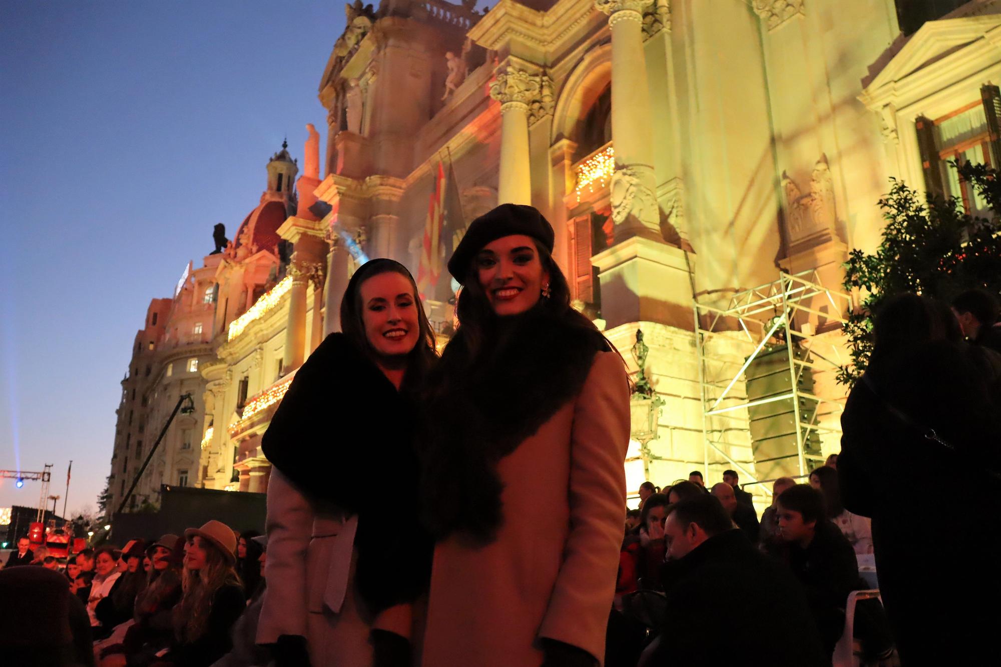 La versión "años 30" de Laura, Paula y la corte 2023 en la Cabalgata de Reyes