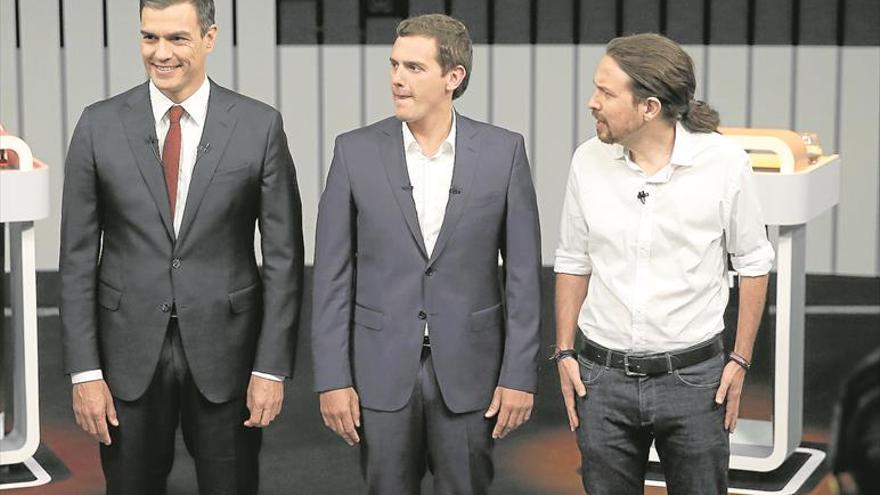 PP y C’s esperan que el desafío catalán frustre un acuerdo Sánchez-Iglesias