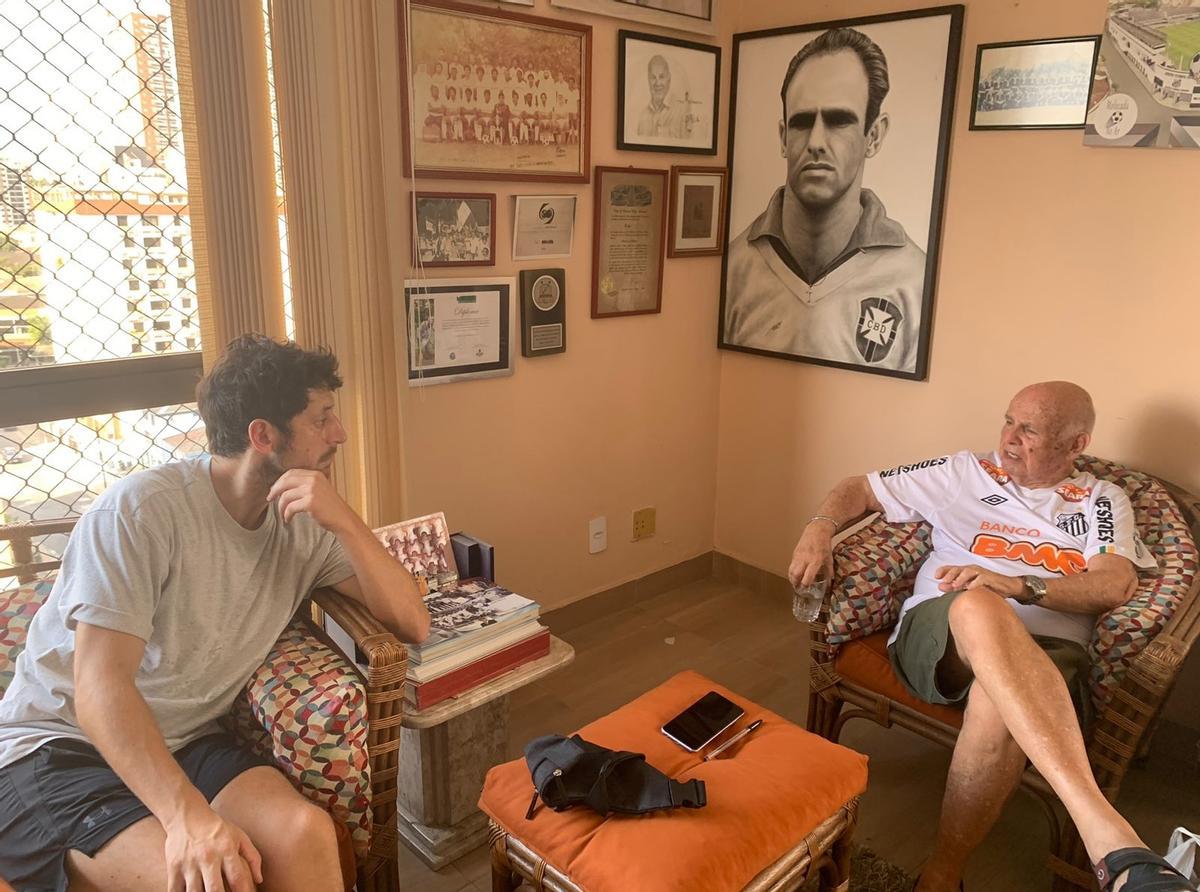 Fernando Mahía, nunha conversa con Pepe Macía