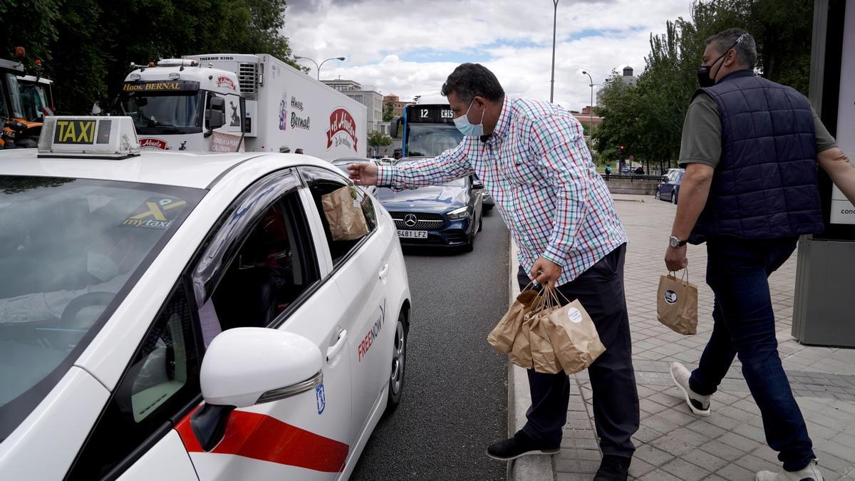 La Policía Nacional autoriza la caravana por el trasvase Tajo-Segura sin camiones tras dos horas de bloqueo