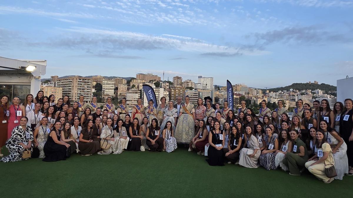 Falera mayor, corte y candidatas, en el viaje del pasado mes de septiembre