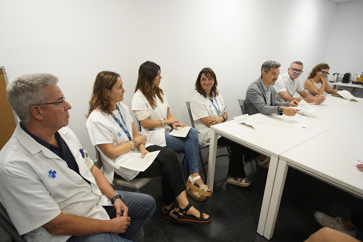 Presentació del nou model de l'equip de Salt, al CAP Jordi Nadal.