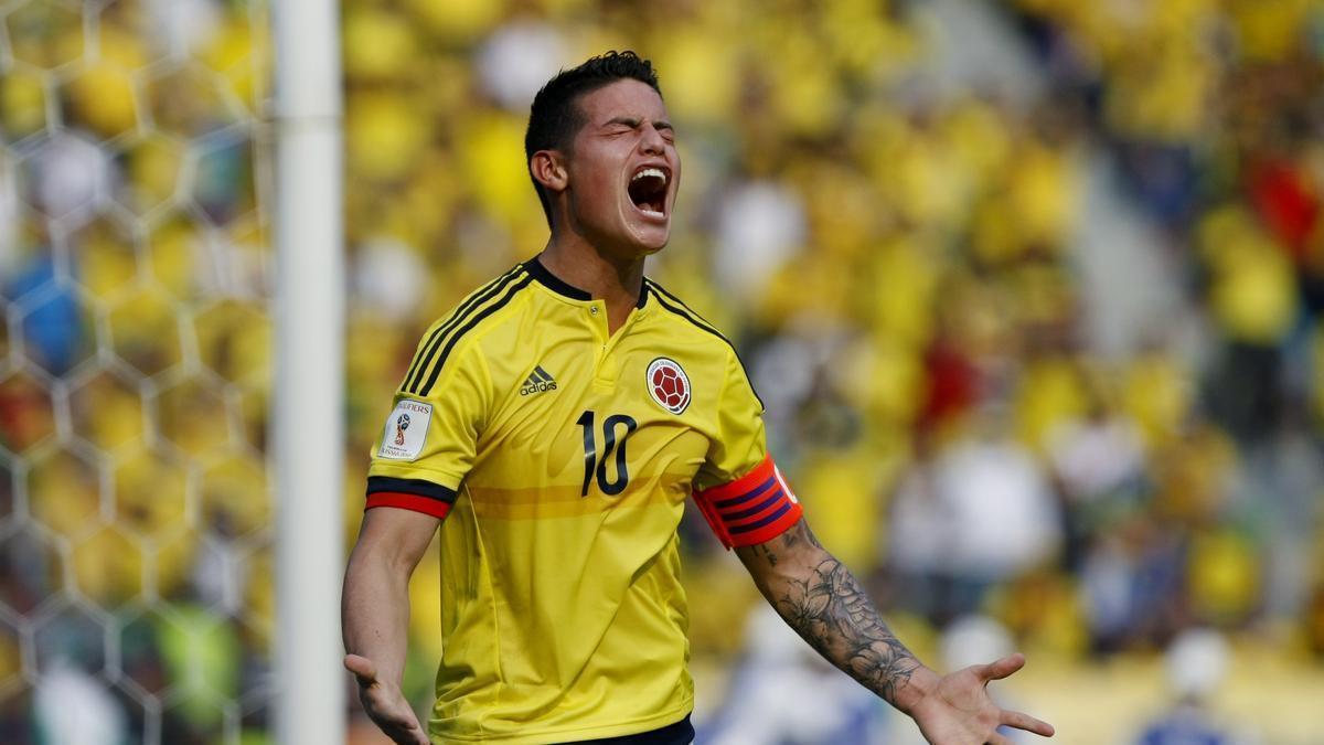 James Rodríguez, en un choque con la selección de Colombia.
