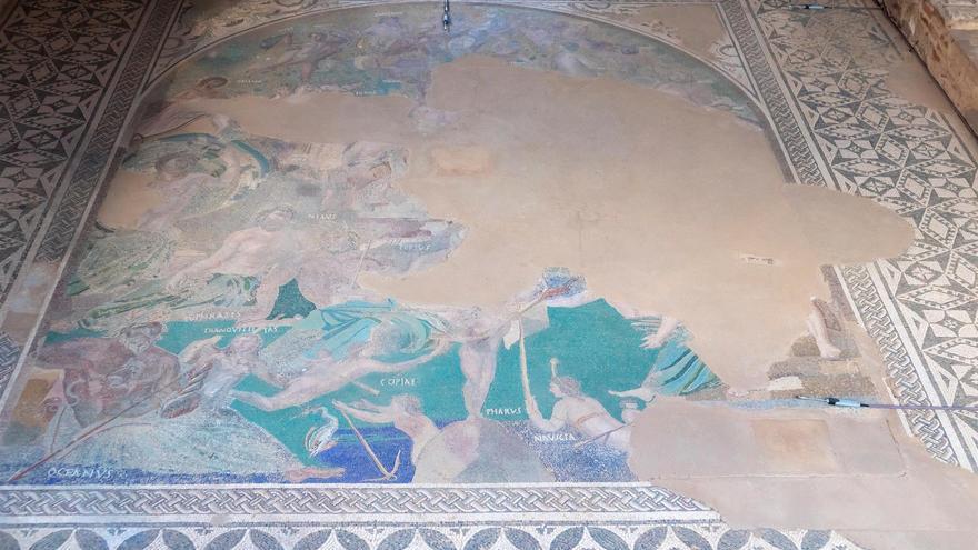 Mérida vuelve a enterrar sus mosaicos romanos