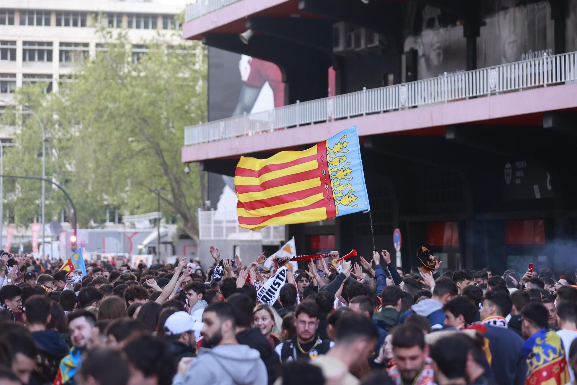 Recibimientos memorables al Valencia CF,  en la Avenida de Suecia