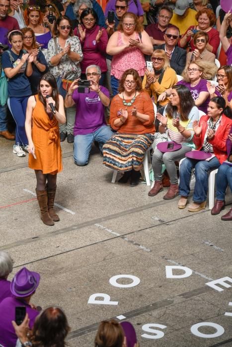 CANARIAS Y ECONOMIA. EDIFICIO MILLER. LAS PALMAS DE GRAN CANARIA. Mitin dePodemos con Irene Montero en el Edificio Elder del Parque Santa Catalina  | 31/03/2019 | Fotógrafo: Juan Carlos Castro