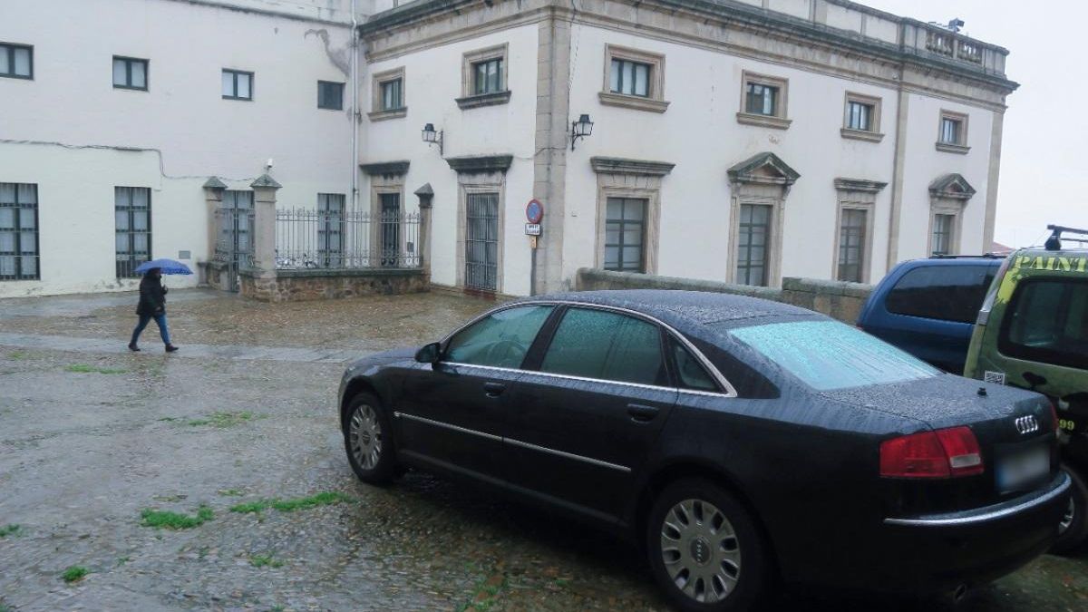 Coche de alcaldía actual.