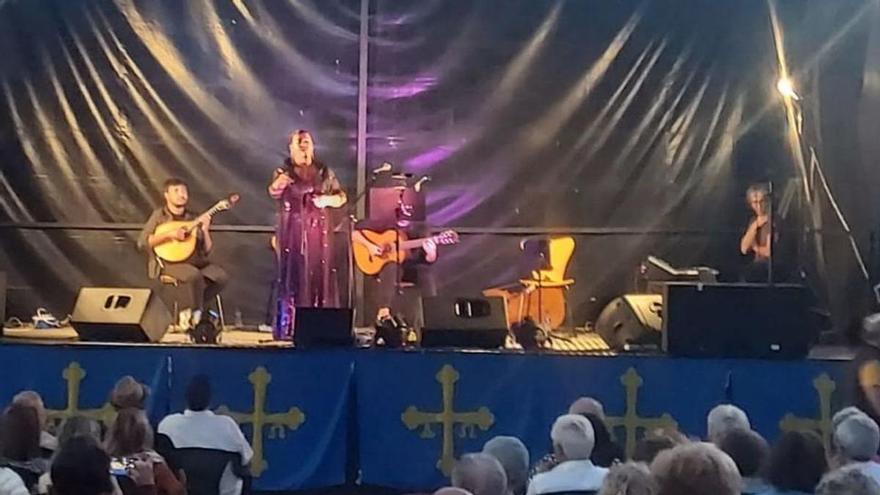 Una edición anterior de la Noche de Fado de Bueño. | LNE