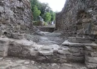 La estructura del puente levadizo de la muralla de Puebla, al descubierto