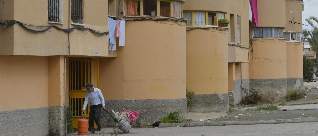 Bloques de la Calle Llimoner en el Barrio de Los Palmerales