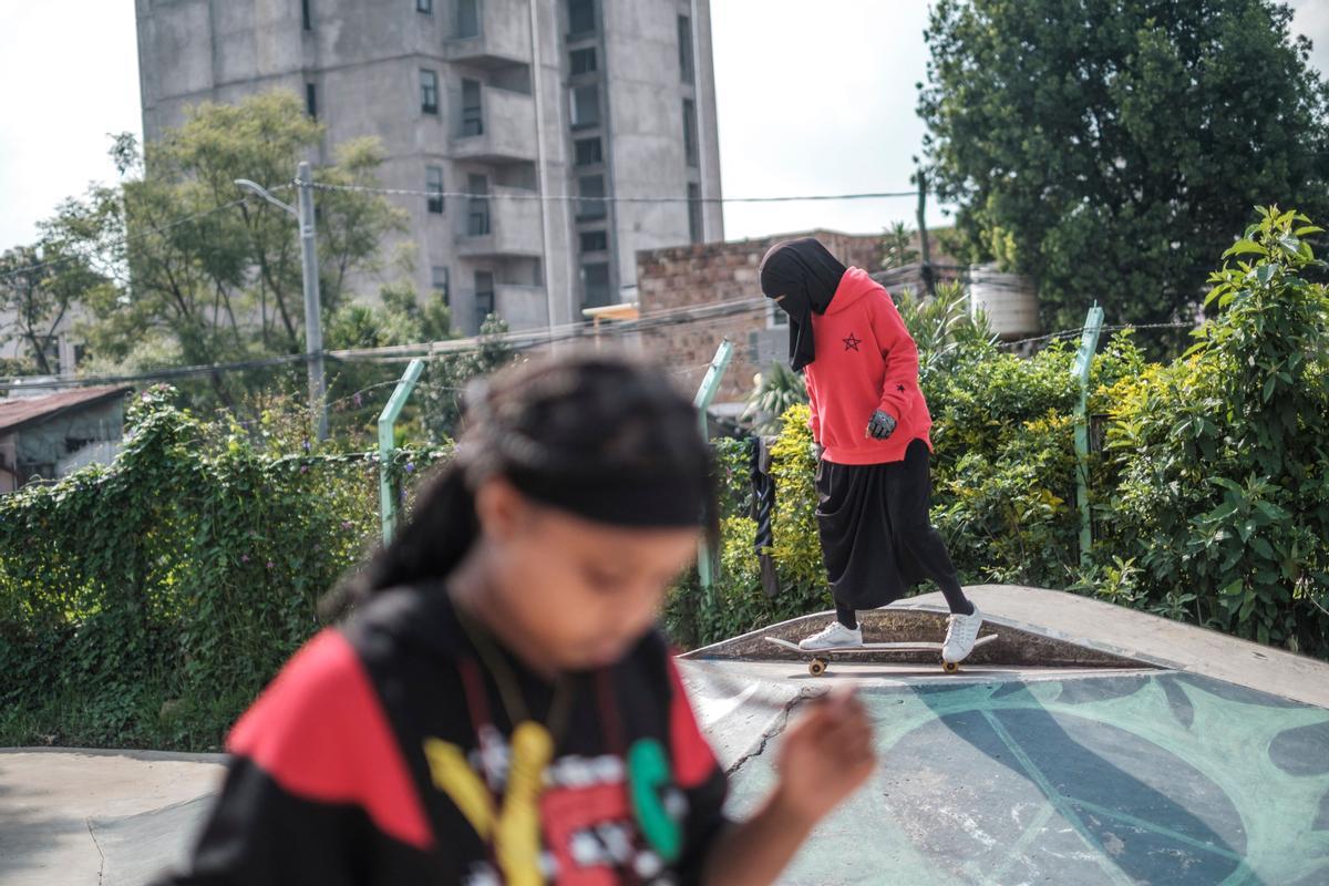 El skate entre niñas etíopes, mejora su salud mental y las empodera