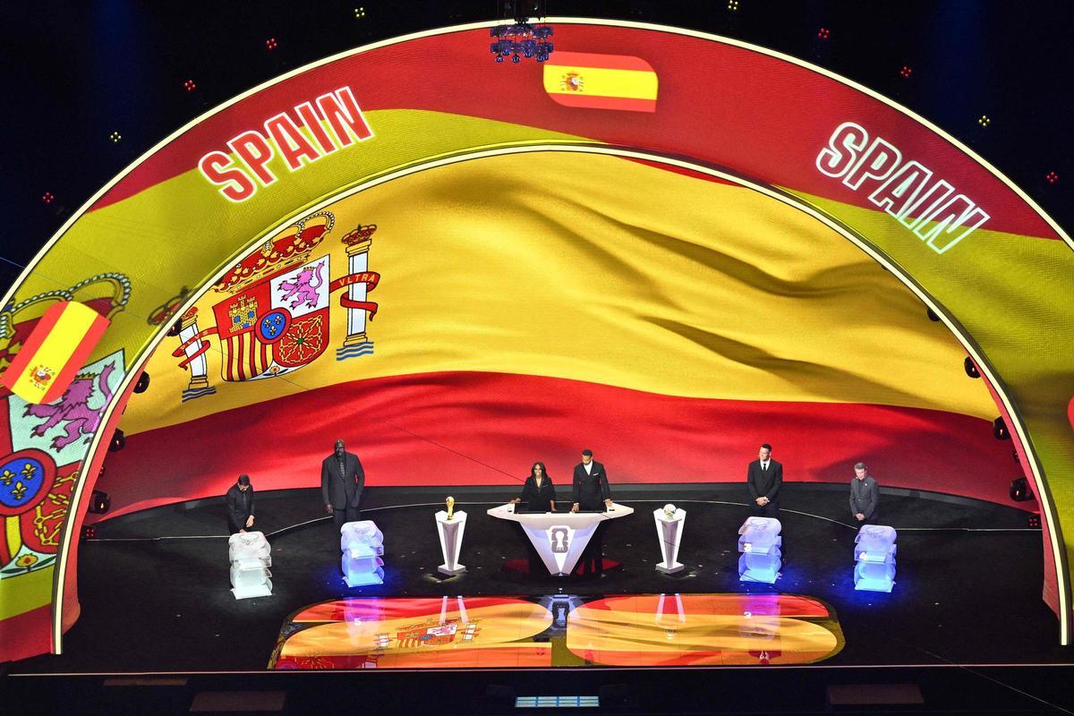 Los colores de la bandera española en el escenario durante el Mundial 2026
