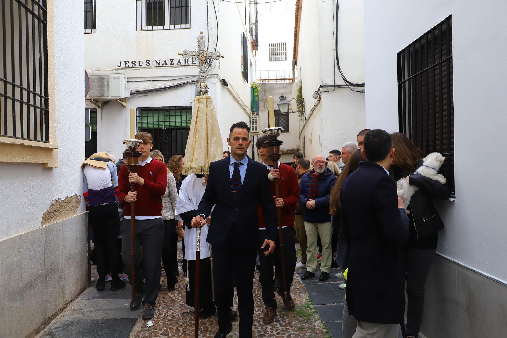 El Padre Cristobal procesiona por las calles del barrio