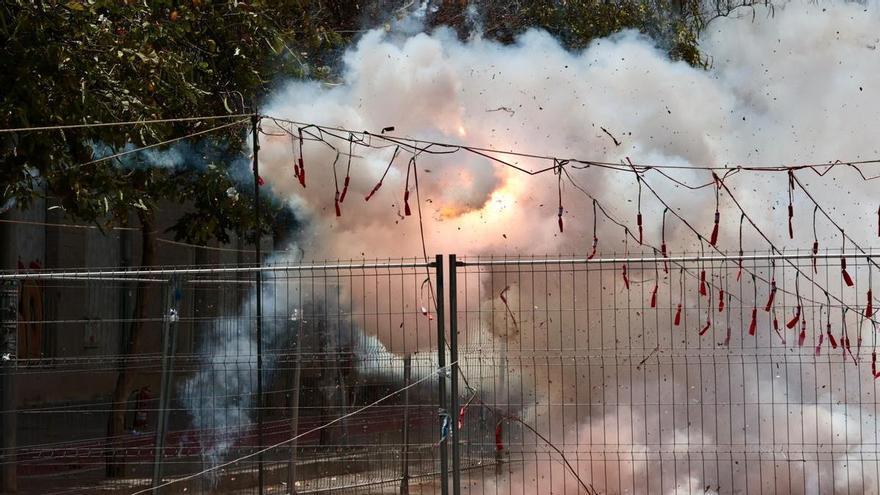 La mascletà a cargo de la pirotecnia Alto Palancia de este d