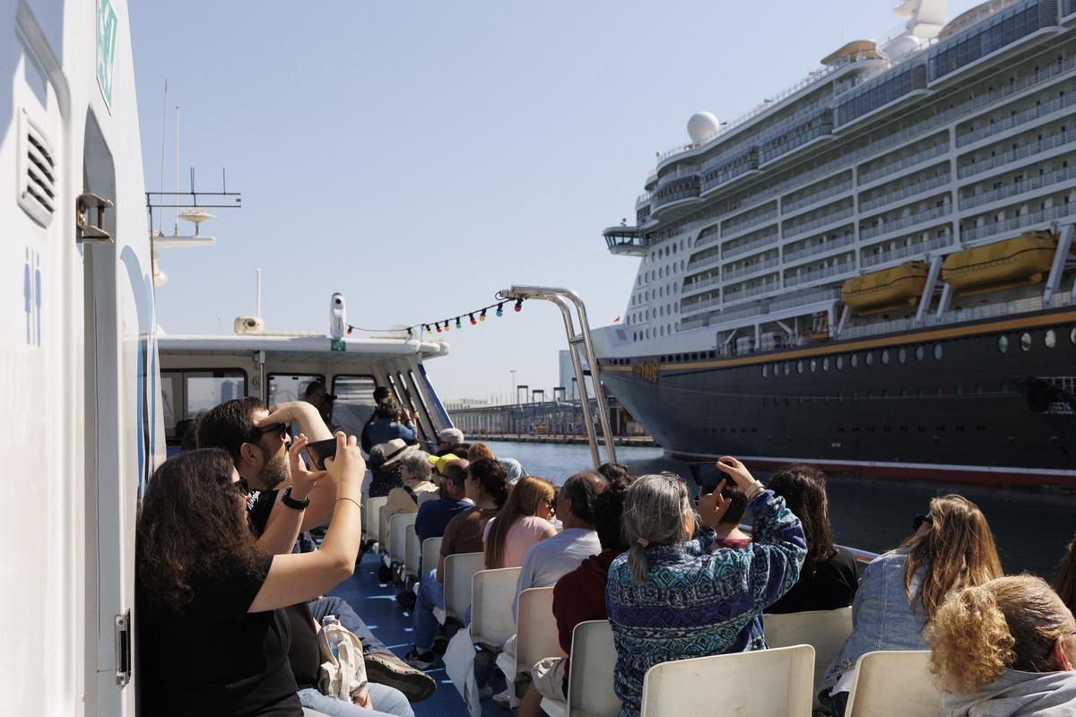 Jornada de puertas abiertas en el Port de Barcelona