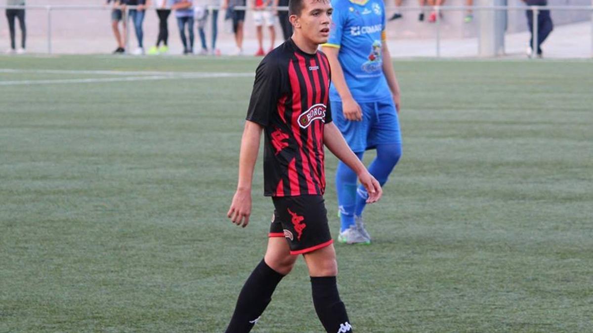 Rubén Sánchez, vistiendo la camiseta del Reus en un partido