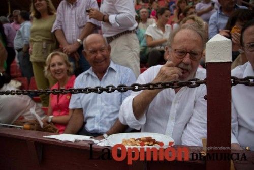 Ambiente en la corrida de toros de Finito de Córdoba, El Juli y Perera