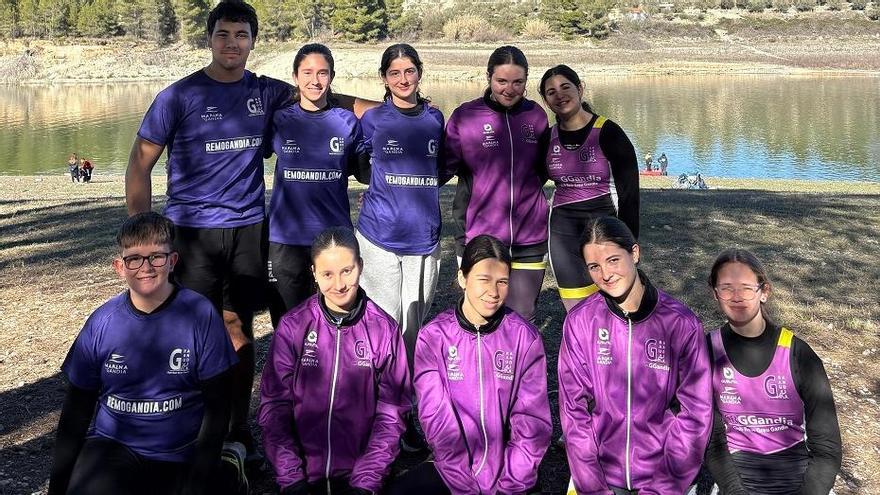 El Club Rem Grau Gandia suma 5 medallas en las competiciones autonómicas