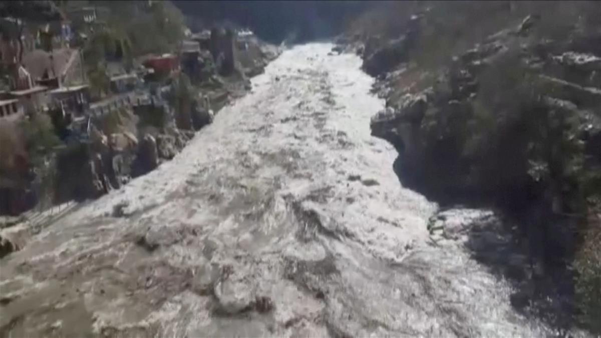 Inundación en distrito de Chamoli, en el estado de Uttarakhand, al norte de la India.