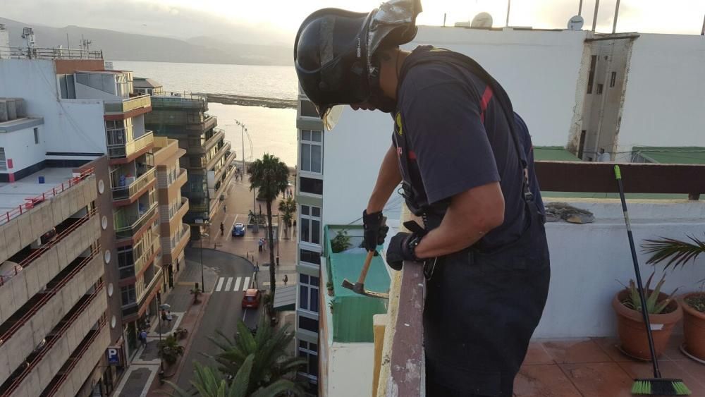 Cierre de Luis Morote por la caída de cascotes de un edificio