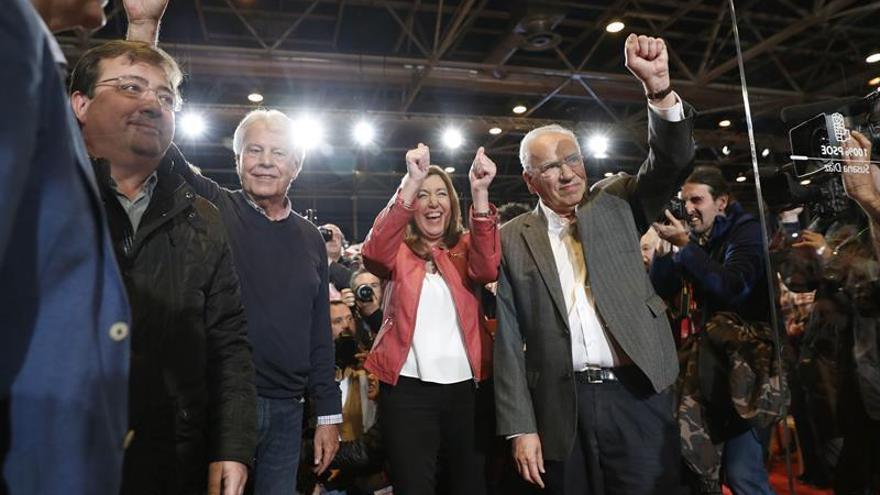 Susana Díaz: &quot;España nos necesita y el PSOE está dispuesto a hacerse cargo&quot;