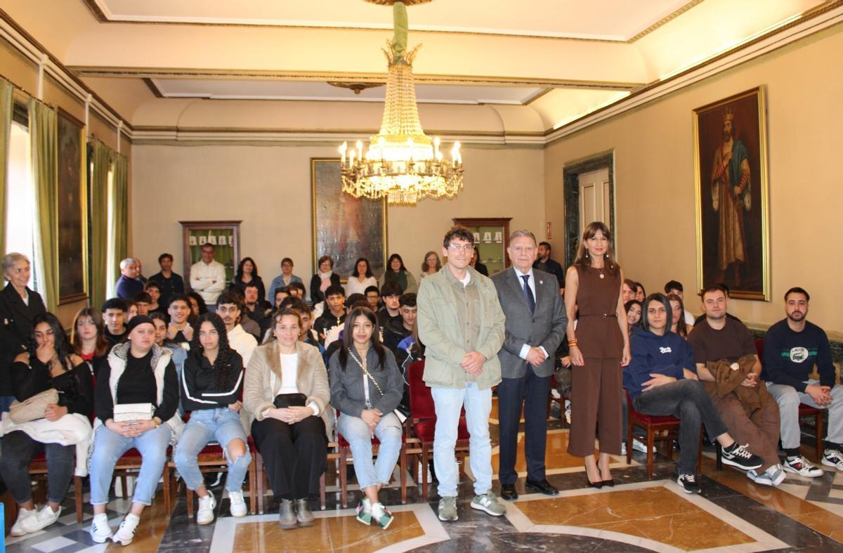 Un momento del acto celebrado este lunes en el Salón de Plenos del Ayuntamiento.
