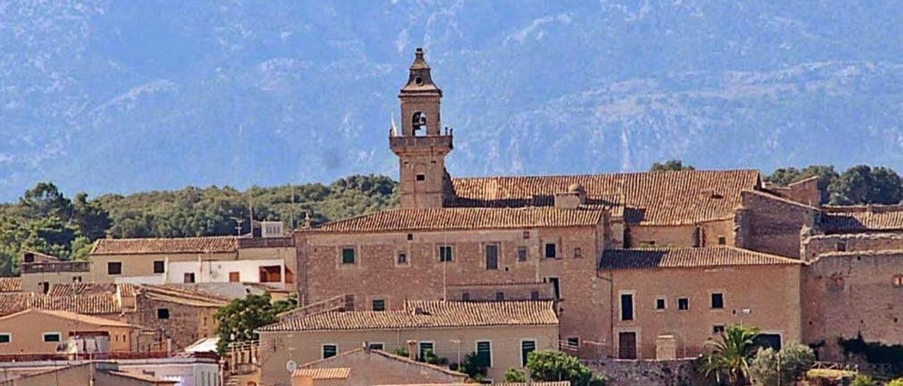 Vista del Convent dels Dominics, actual sede del ayuntamiento de Lloret.