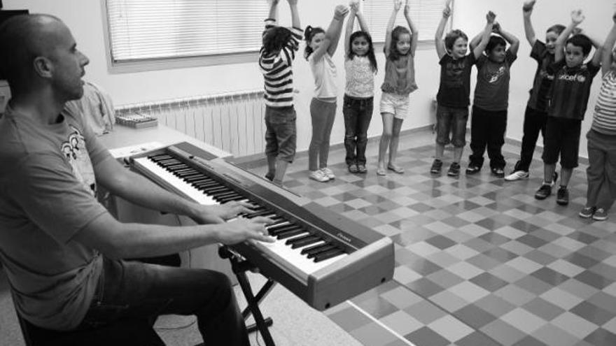 Un grupo de niños, en una de las clases del Conservatorio dirigidas a alumnos de 4 a 7 años.