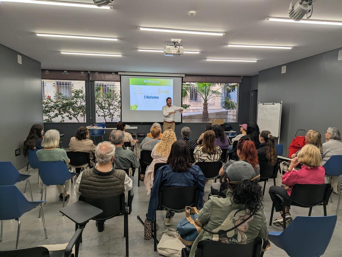 Una de las jornadas de trabajo de la II Escuela de Vida Saludable
