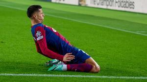 Cancelo celebra su gol, que era el 1-1 en la primera parte del Barça-Oporto en Montjuïc.