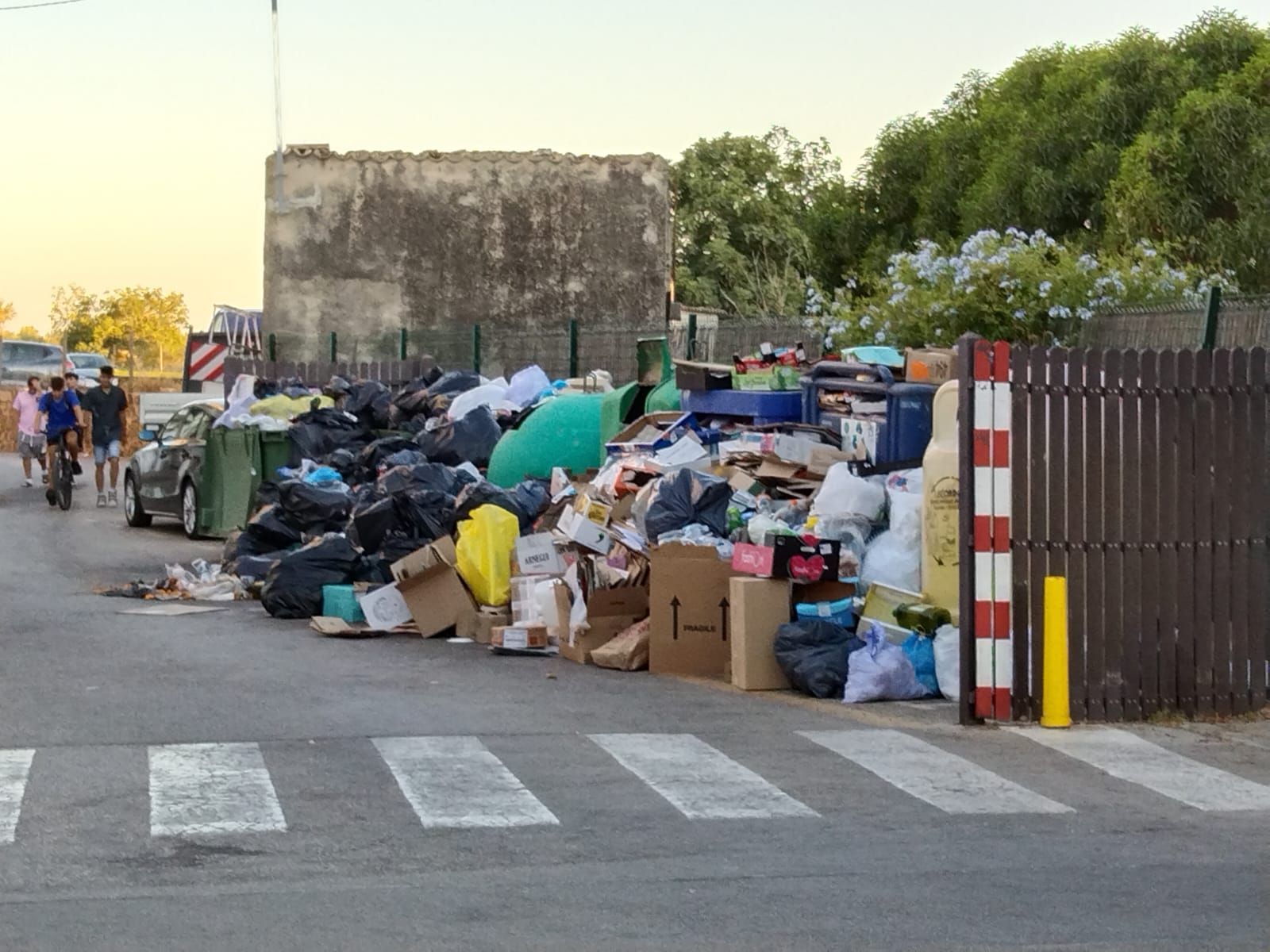 Alcúdia, llena de basura debido a la huelga de limpieza