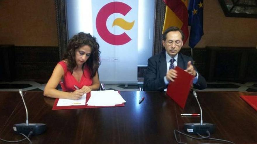 Extremadura se suma a un convenio de Cooperación al Desarrollo con el Estado