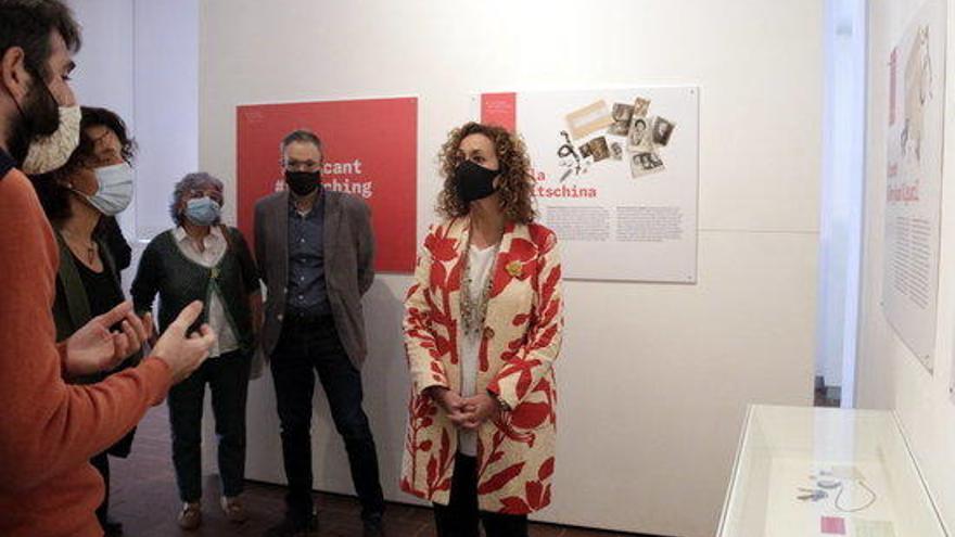 Visita de la consellera de Justícia a l&#039;exposició #StolenMemory al MUME.