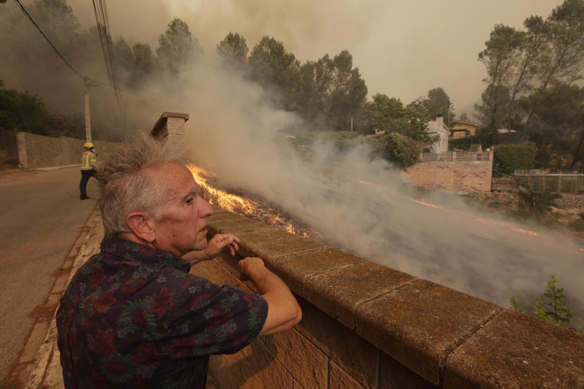 El incendio en El Pont de Vilomara, en imágenes